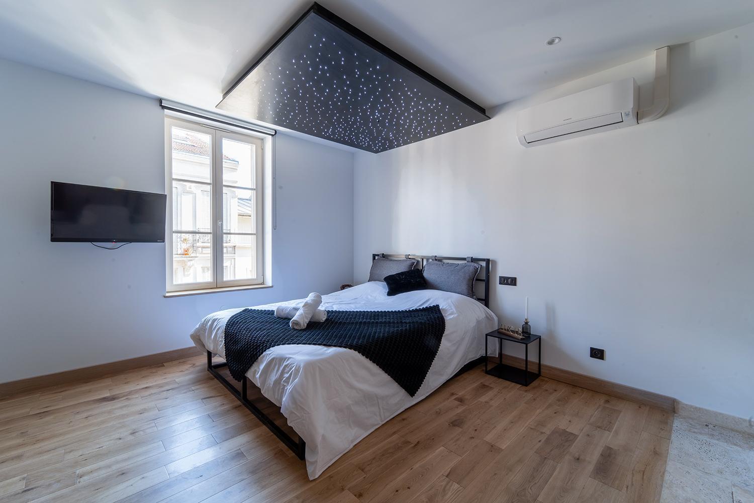 La Nuit Sous Les Etoiles Apartment Nancy Bagian luar foto